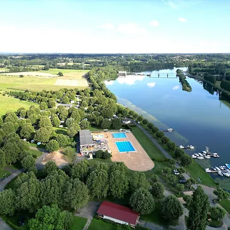 Campsite De *** Thoissey