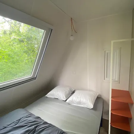 De *** Campsite *