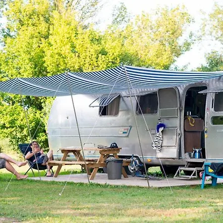 Camping De *** Thoissey